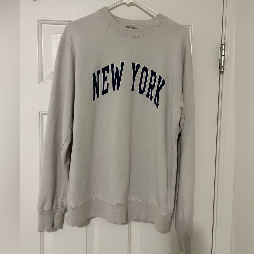 New York Brandy Melville Crewneck